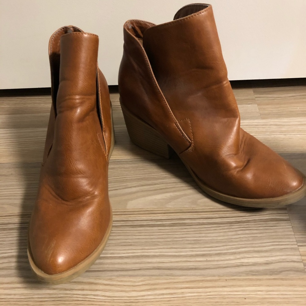 Brown ankle boots with heel - Picture 2 of 6